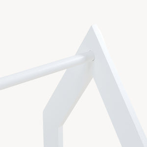 Suport haine copii design casuta Langeskov 78x75x35 cm alb [en.casa]