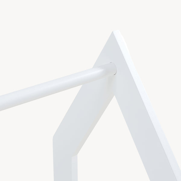 Suport haine copii design casuta Langeskov 78x75x35 cm alb [en.casa]
