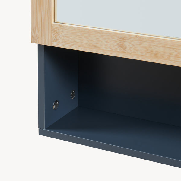 Dulap perete baie cu oglinda front din bambus si raft Svanes 58x56x13 cm gri inchis/natur [en.casa] 
