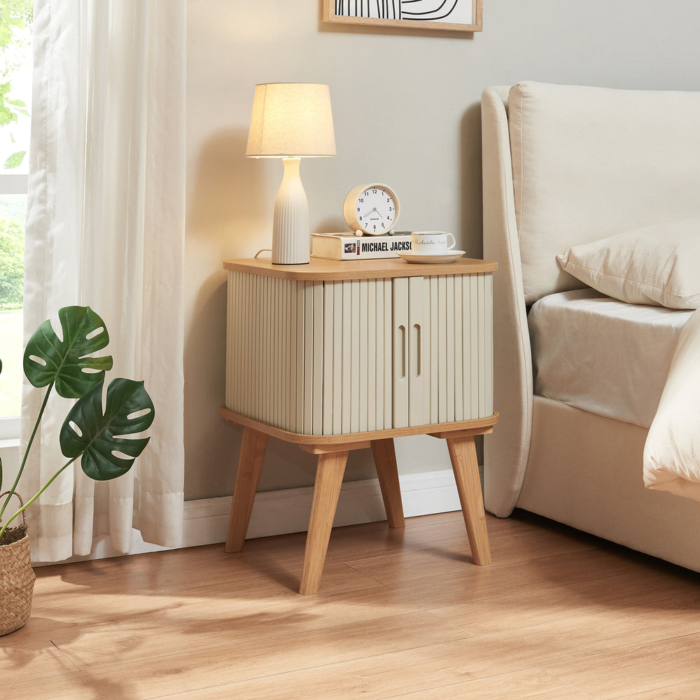 Noptiera Tysvær 58,5x45x45cm bambus [en.casa]